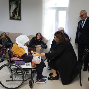 Dünümüzün tecrübesi, bugünümüzün ışığı kıymetli büyüklerimizle bir aradayız... - fotoğraf 11