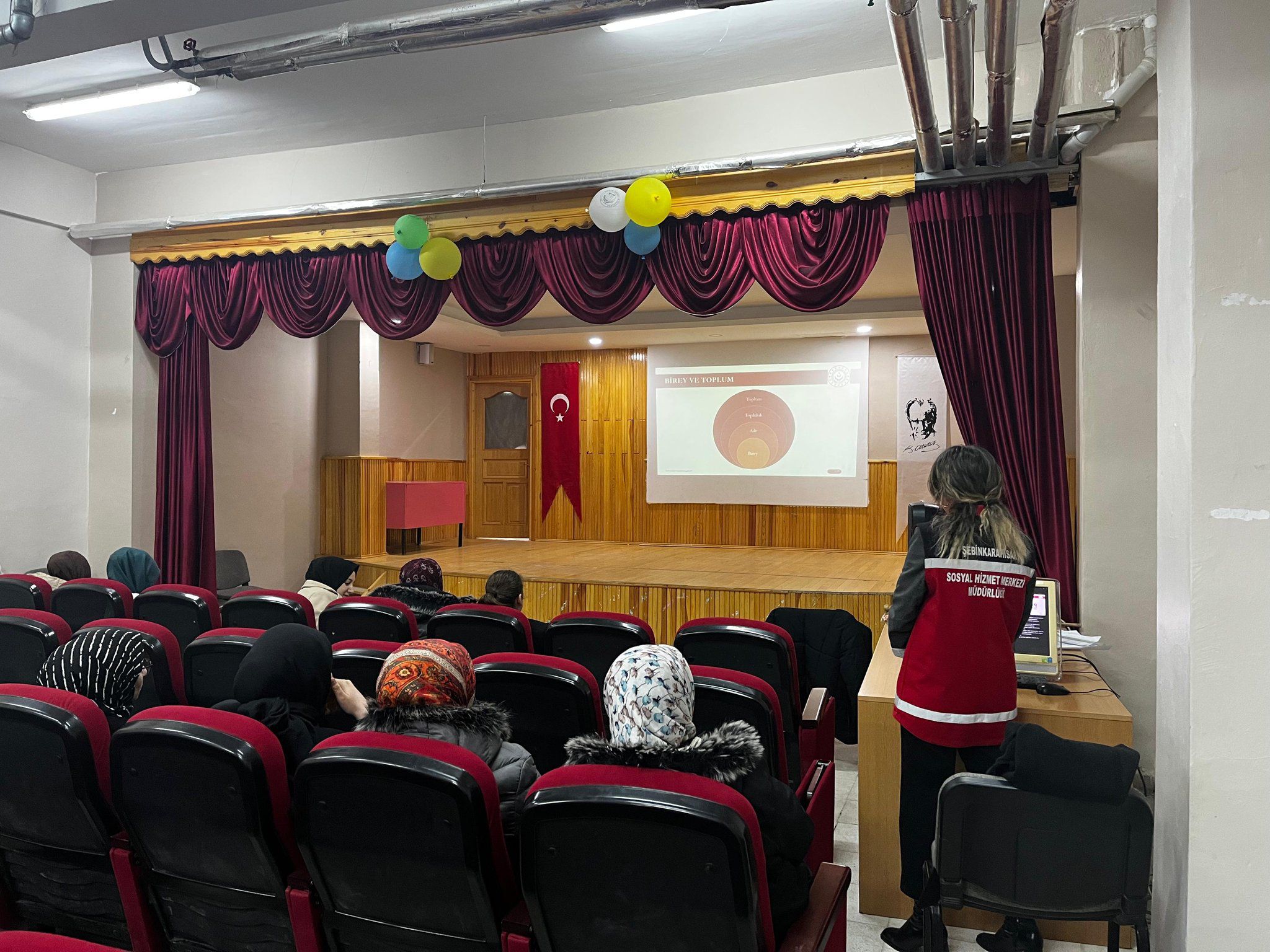 Şebinkarahisar’da Velilere Yönelik Aile İçi Şiddetle Mücadele Eğitimi Düzenlendi.