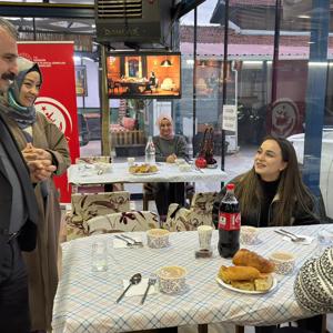 Evlenecek Gençlerin Desteklenmesi Projesi Kapsamında Çiftlerimizle İftar Programı Düzenlendi - fotoğraf 7
