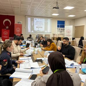 KADINA YÖNELİK ŞİDDETLE MÜCADELE 5. ULUSAL EYLEM PLANI KAPSAMINDA SİVİL TOPLUM ÖRGÜTLERİ İLE ÇALIŞTAYIMIZ GERÇEKLEŞTİ - fotoğraf 16