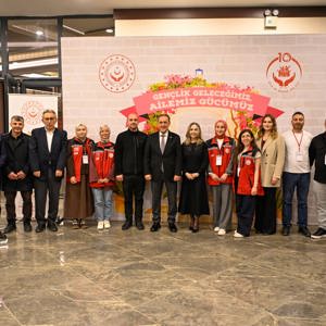 Evlenecek Gençlerin Desteklenmesi Projesi Kapsamında Aile Buluşmaları İftar Programı Gerçekleştirildi - fotoğraf 9