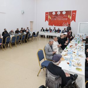 Valimiz Sayın Ahmet Karakaya, Ahlat Engelsiz Yaşam Bakım ve Rehabilitasyon Merkezi Müdürlüğümüzde düzenlenen iftar programına katıldı - fotoğraf 2