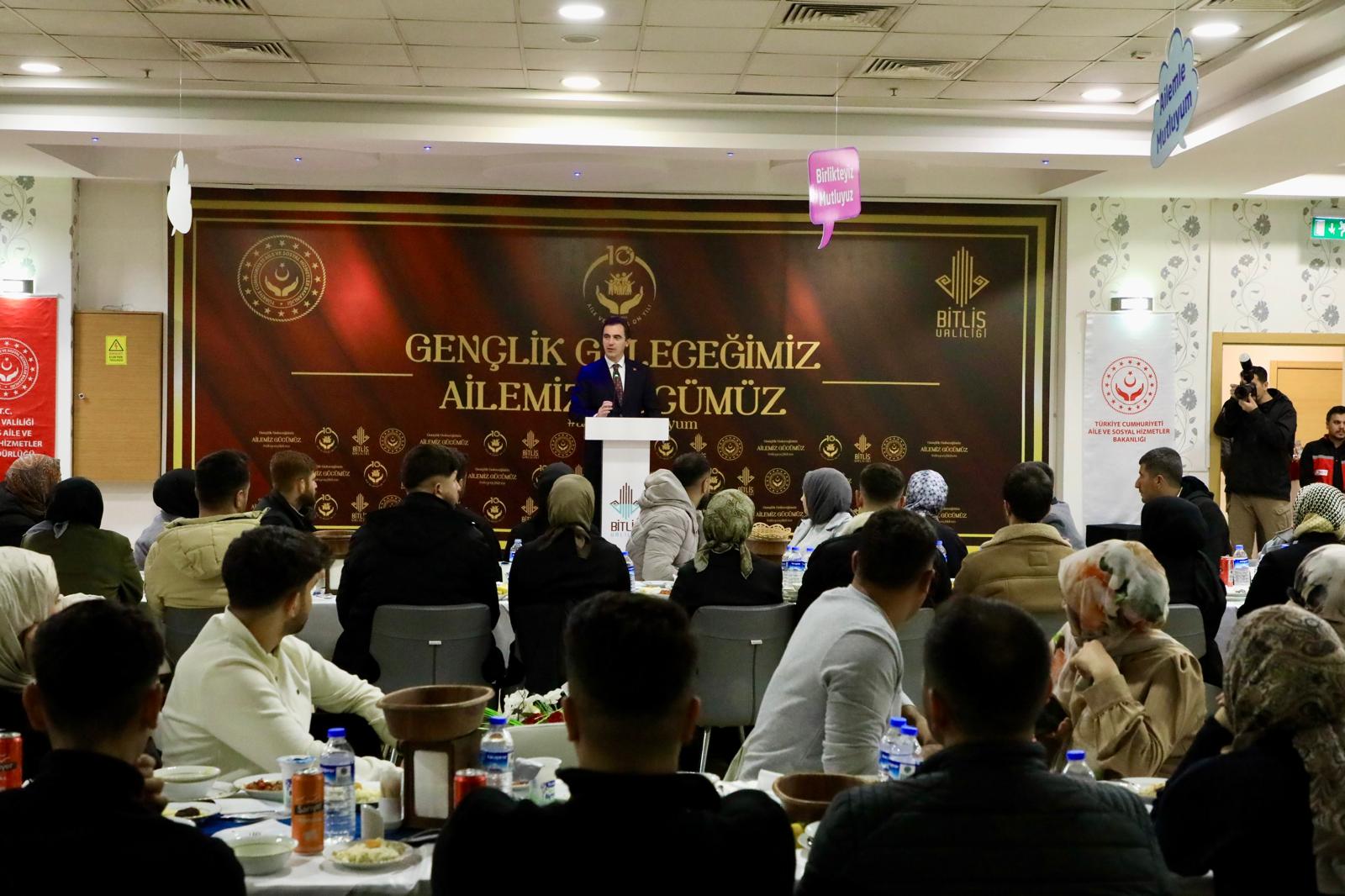 Bitlis’te “Aile Buluşmaları” İftar Programı Gerçekleştirildi