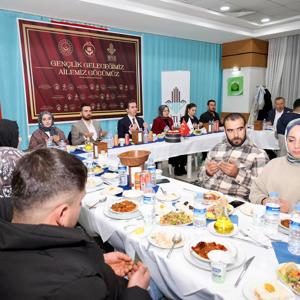 Bitlis’te “Aile Buluşmaları” İftar Programı Gerçekleştirildi - fotoğraf 5