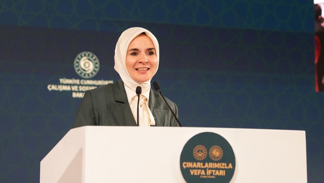 Aile ve Sosyal Hizmetler Bakanımız ile Çalışma ve Sosyal Güvenlik Bakanımızın Katılımlarıyla ‘Çınarlarımızla Vefa İftarı’ Programı Gerçekleştirildi