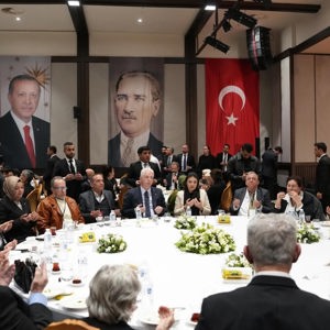 Aile ve Sosyal Hizmetler Bakanımız ile Çalışma ve Sosyal Güvenlik Bakanımızın Katılımlarıyla ‘Çınarlarımızla Vefa İftarı’ Programı Gerçekleştirildi - fotoğraf 2