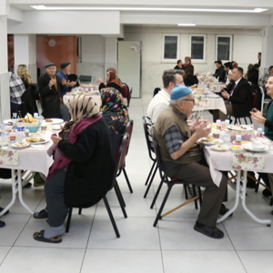 "Vefa ve Nesiller Buluşması": Gönül Sofrasında Kuşaklar Birleşti - fotoğraf 5