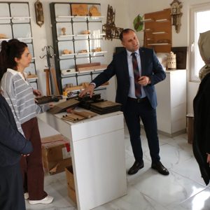 Harran İlçemizde Hizmet Sunan Aile Destek Merkezimizi Ziyaret Ettik. - fotoğraf 3
