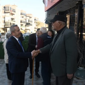 Cocuk Hizmetleri Genel Müdürlüğü Rehberlik ve Toplumsal Destek Hizmetleri Daire Baskani Sayin Ayse Turkay Aydemir ve Personel Genel Mudurlugu Daire Baskani Sayin Mustafa Simsek, Soke Hilmi Firat Huzurevi Mudurlugu’nde kalan asirlik cinarlarimizi ziyaret - fotoğraf 5