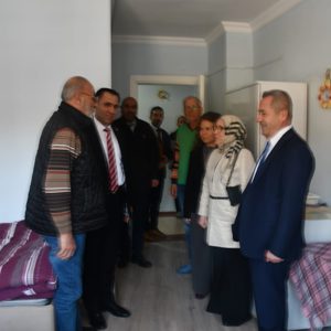 Cocuk Hizmetleri Genel Müdürlüğü Rehberlik ve Toplumsal Destek Hizmetleri Daire Baskani Sayin Ayse Turkay Aydemir ve Personel Genel Mudurlugu Daire Baskani Sayin Mustafa Simsek, Soke Hilmi Firat Huzurevi Mudurlugu’nde kalan asirlik cinarlarimizi ziyaret - fotoğraf 9