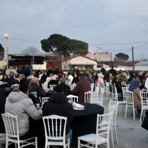 Sevgiyle Aşan Yürekler, Bereketle Buluşan Sofralar… Aysu Bakım Merkezi’nde kıymetli engelli bireylerimiz ve değerli aileleriyle birlikte iftar sofrasında bir araya geldik. - fotoğraf 8