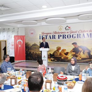 Valimiz Sayın Ahmet Karakaya koruyucu ailelerle iftarda buluştu - fotoğraf 3