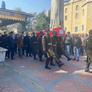 Kıbrıs Gazimiz Mehmet Emin Ekinci Son Yolculuğuna Uğurlandı - fotoğraf 2