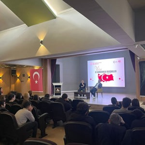 Ayvalık’ta "Vatan ve Kahramanlık Buluşmaları": Gazilerimiz Gençlerle Bir Araya Geldi - fotoğraf 2