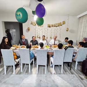  Devletimizin Emaneti Çocuklarımızla Büyük Aile Sofrası - fotoğraf 2