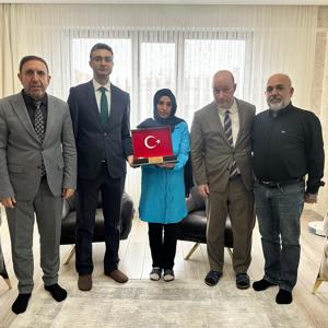 Genel Müdür Yardımcılarımızdan Şehit Ailesine Anlamlı Ziyaret - fotoğraf 1