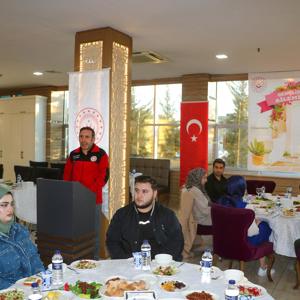 Genç Çiftler “Bereket Sofrasında” Bir Araya Geldi - fotoğraf 8