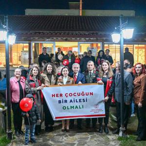 Dünya Yetimler Günü’nde Gönüller Aynı Sofrada Buluştu - fotoğraf 2