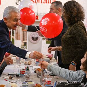 Dünya Yetimler Günü’nde Gönüller Aynı Sofrada Buluştu - fotoğraf 8