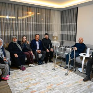 Vali Dr. Ahmet Hamdi Usta, İl Müdürümüz Arif Laçin Vatandaşların İftar Sofrasına Konuk Oldu - fotoğraf 1