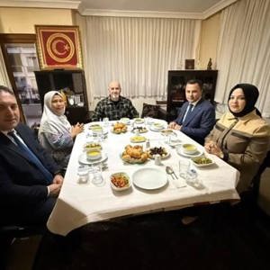 15 Temmuz Gazimiz Ferhat GÖKMEN ve Ailesine İftar Ziyareti Gerçekleştirildi. - fotoğraf 1