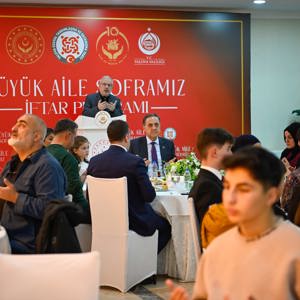Büyük Aile Sofrasında Ailelerimiz ve Koruyucu Ailelerimizle Buluştuk - fotoğraf 1