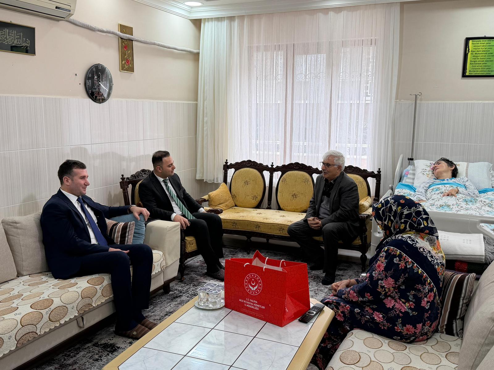 Daire Başkanı Tolga Nar ve İl Müdürümüz Arif Laçin’den Mengüverdi Ailesine Ziyaret