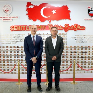 Daire Başkanımız Emre Ertekin İl Müdürümüz Aydın Polat’ı Ziyaret Etti - fotoğraf 1