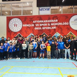 Afyonkarahisar’da Küçükler Serbest ve Grekoromen Güreş Müsabakaları Sona Erdi - fotoğraf 1