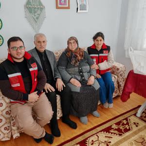 Sosyal Hizmetlerimizden Yararlanan Ailelerimize Ramazan Ziyaretleri - fotoğraf 1