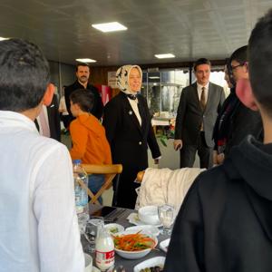 Bakan Yardımcımız Sayın Leman Yenigün Kıymetli Evlatlarımızla İftar Programında Bir Arada  - fotoğraf 2