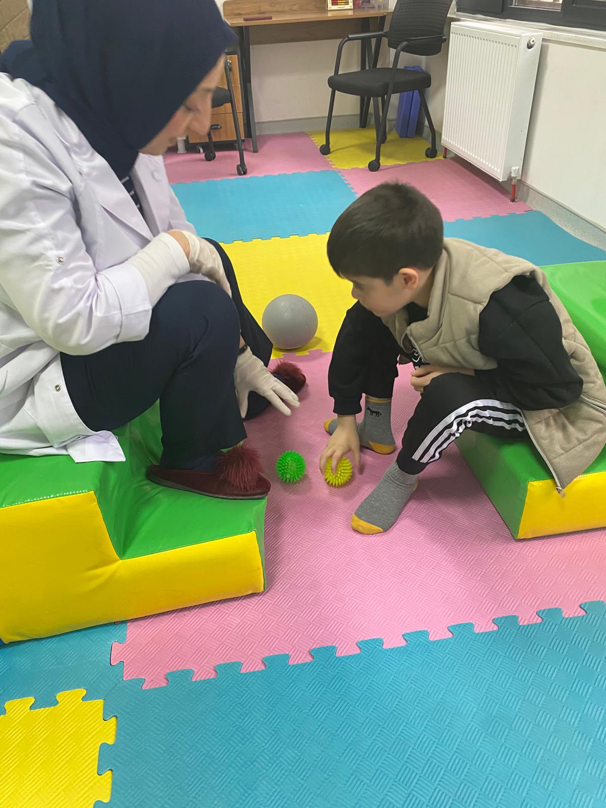 Engelli Aktif Yaşam Merkezi Müdürlüğü özel gereksinimli bireyleri topluma kazandırmak