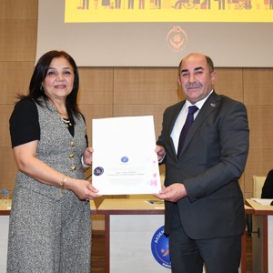 8 Mart Dünya Kadınlar Günü nedeniyle, Akdeniz Üniversitesi Hukuk Fakültesi’nde “Dünya Kadınlar Günü Paneli” gerçekleştirildi - fotoğraf 11