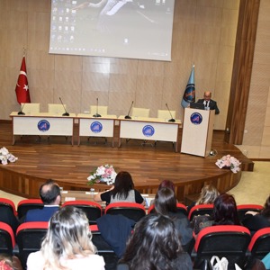 8 Mart Dünya Kadınlar Günü nedeniyle, Akdeniz Üniversitesi Hukuk Fakültesi’nde “Dünya Kadınlar Günü Paneli” gerçekleştirildi - fotoğraf 5