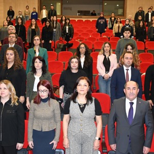 8 Mart Dünya Kadınlar Günü nedeniyle, Akdeniz Üniversitesi Hukuk Fakültesi’nde “Dünya Kadınlar Günü Paneli” gerçekleştirildi - fotoğraf 3