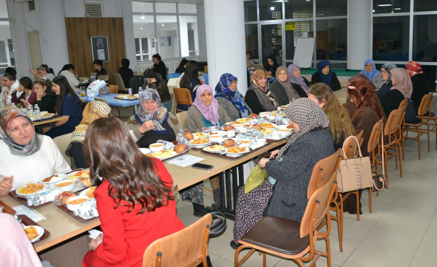 Muradiye Yurdu’nda “Üç Kuşak Ramazan” Programı Gerçekleştirildi