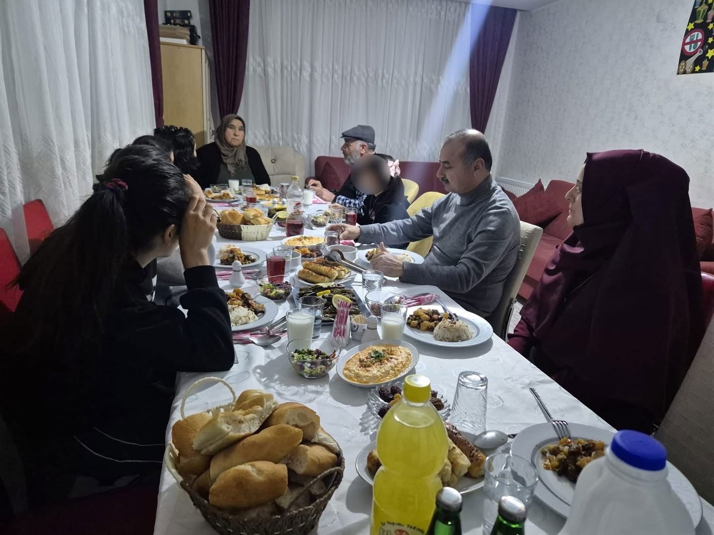 Şehit Yakınları ve Gazilerimizle Çocuklarımızın İftar Buluşması - fotoğraf 3