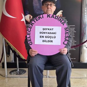 Bolvadin Huzurevi ''Gelecekteki Kadına Mesaj'' Pankartlarıyla 8 Mart Dünya Kadınlar Gününü Kutladı - fotoğraf 3