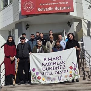 Bolvadin Huzurevi ''Gelecekteki Kadına Mesaj'' Pankartlarıyla 8 Mart Dünya Kadınlar Gününü Kutladı - fotoğraf 1