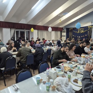 Şehadet İzinde – Yadigâr Aile Projesi Kapsamında Şehit Ailelerimizle İftar Programı Gerçekleştirildi - fotoğraf 2