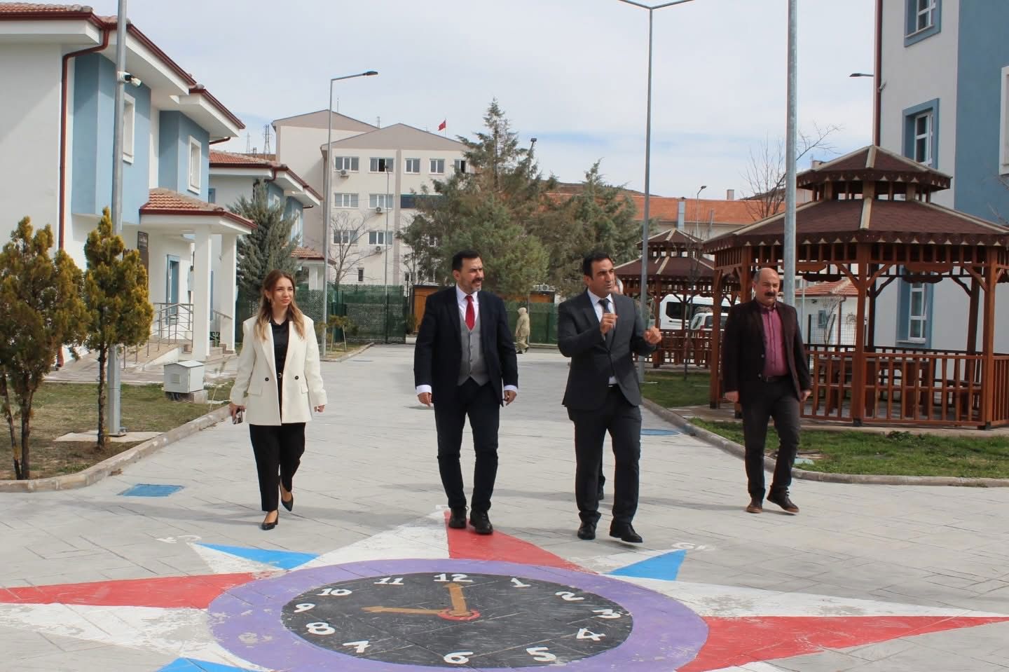 Saha Ziyaretleri – Çocuk Evleri Sitesi - fotoğraf 4