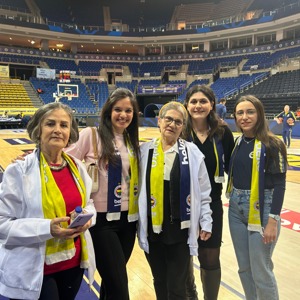 8 Mart Dünya Kadınlar Günü Kapsamında Maltepe Huzurevi Sakinleriyle Ülker Sports Arena’da Basketbol Müzesine Ziyaret Gerçekleştirildi - fotoğraf 2