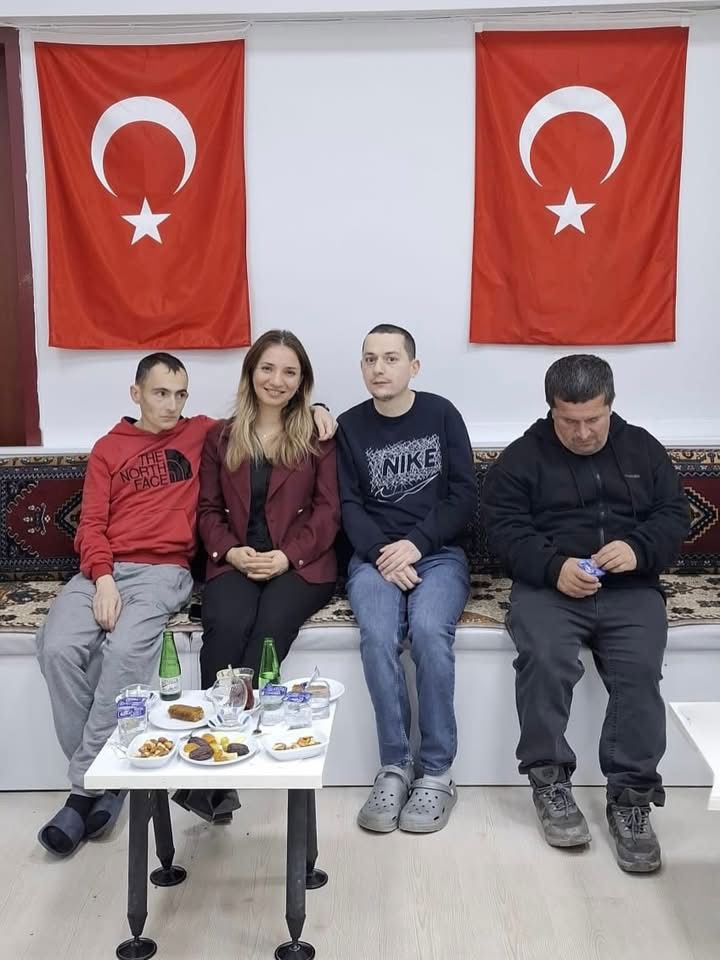 Özel Çocuklarımızla İftar - fotoğraf 1