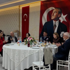 9’uncu Ana Jet Üs Komutanlığı’nda Şehit Ailelerimiz ve Gazilerimizle İftar Buluşması - fotoğraf 2