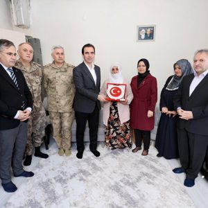 8 Mart Dünya Kadınlar Günü kapsamında Şehit Yakını ziyaretleri - fotoğraf 2
