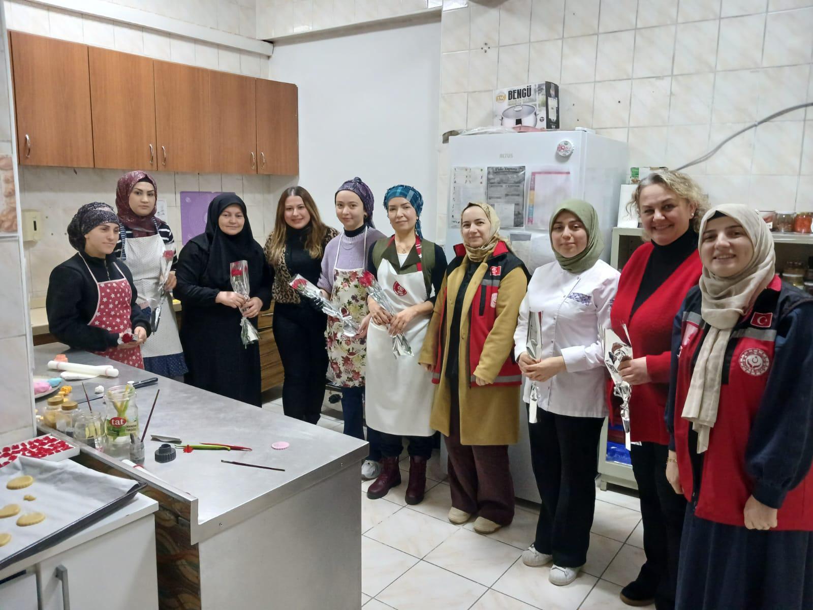 8 Mart Dünya Kadınlar günü dolasıyla etkinlik düzenlenmiştir.