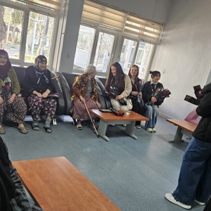 Balıkesir Üniversitesi Kadın ve Yaşam Topluluğu, 8 Mart Dünya Kadınlar Günü Vesilesiyle Huzurevi Sakinlerimizi Ziyaret Ettiler - fotoğraf 3