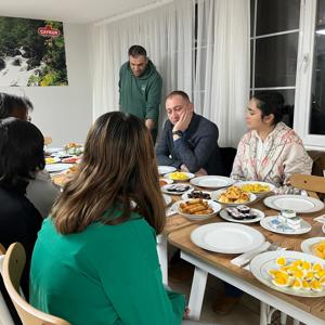 Çocuk Evleri Sitesinde Sahur Programı Düzenlendi - fotoğraf 1
