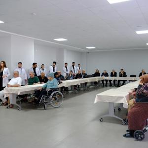 Huzurevimizde “Sağlık İçin El Ele” Programı Düzenlendi - fotoğraf 4