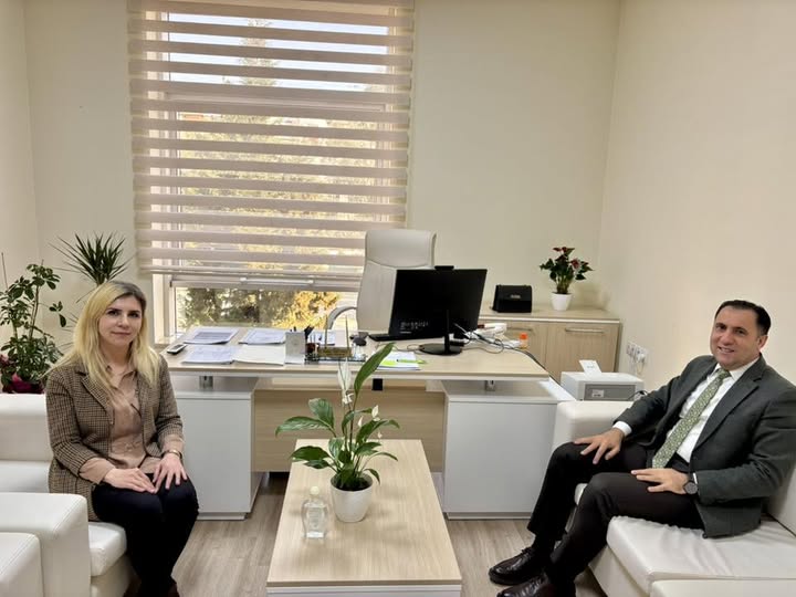 İl Müdürümüz İlkay Türkoğlu, Şube Müdürü olarak İl Müdürlüğümüzde göreve başlayan Fatma Tokdemir’i hanımı odasında ziyareti